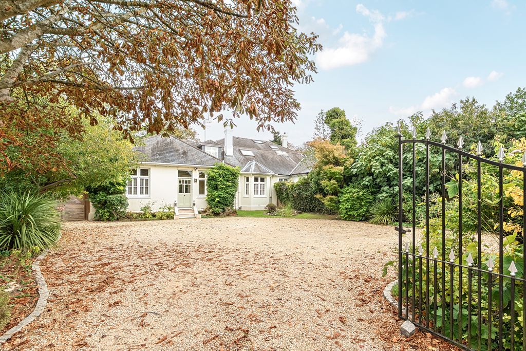 4 bed semi-detached house for saleSheephouse Road, Maidenhead SL6