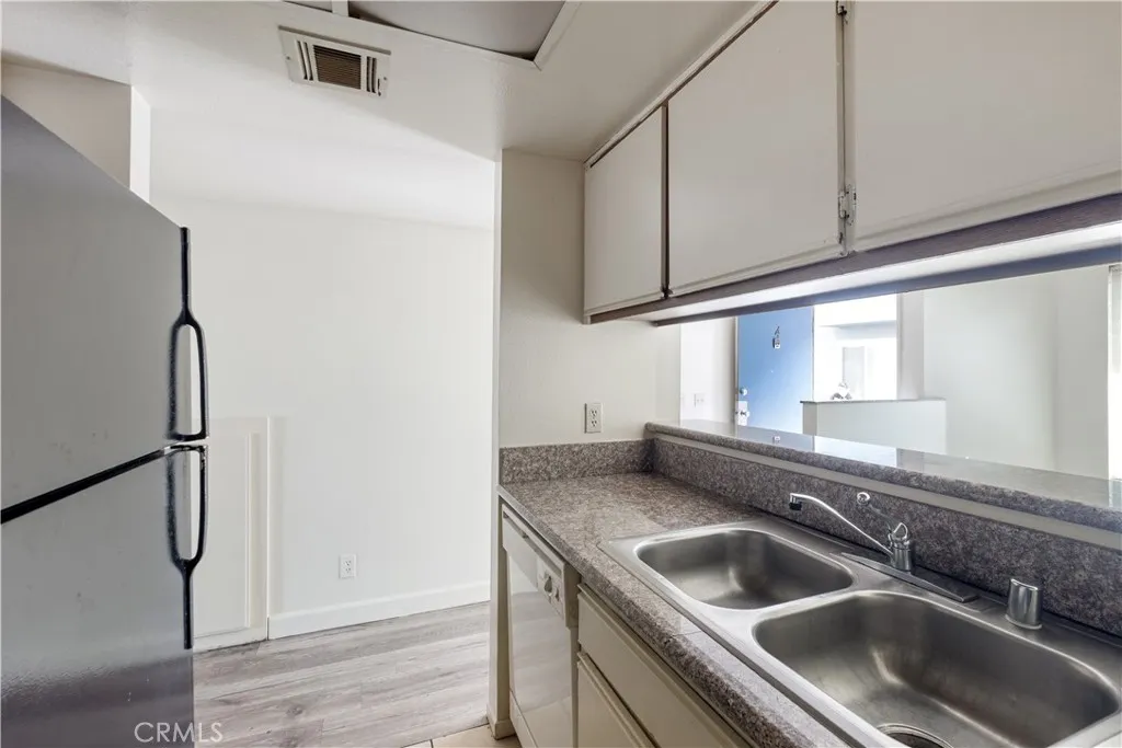 Additional image 33 of 2726 S Menlo Ave., Los Angeles, CA 90007