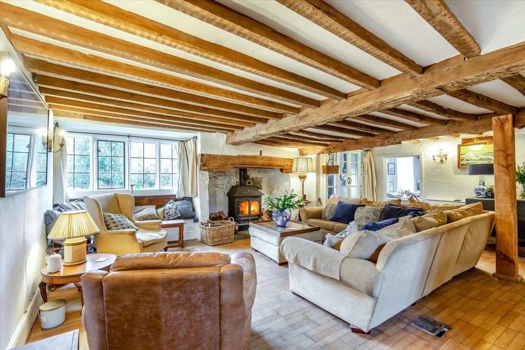5 bed detached house for saleHarcombe, Sidmouth, Devon EX10 photo 4