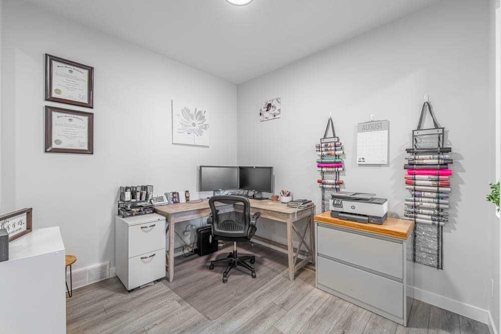 Additional image 5 of 178 Creekstone Path SW, Calgary, AB, T2X 4P8