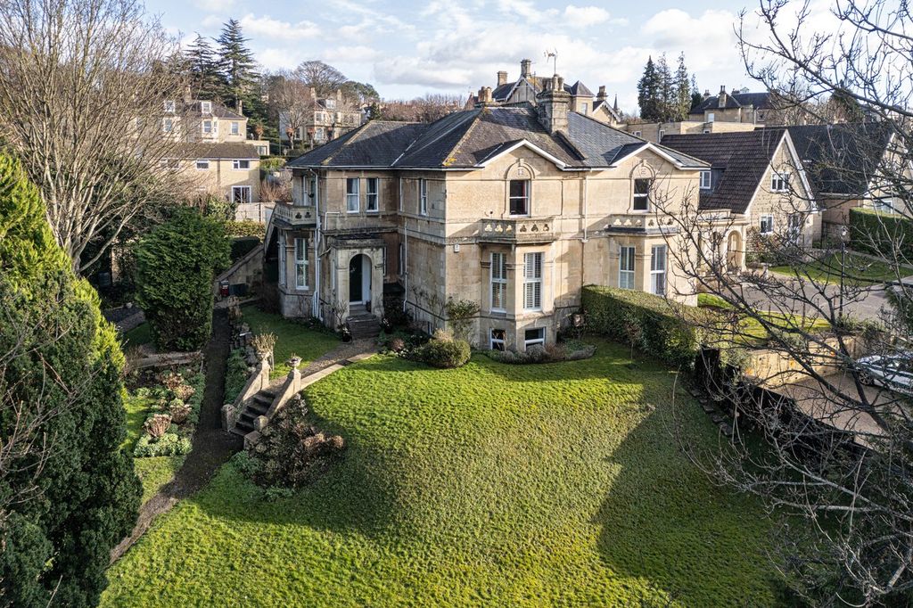 4 bed maisonette for saleWells Road, Bath BA2