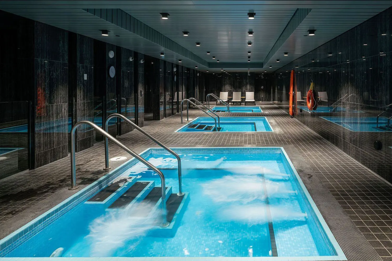 Additional image 18 of 2221 Yonge Street 5304