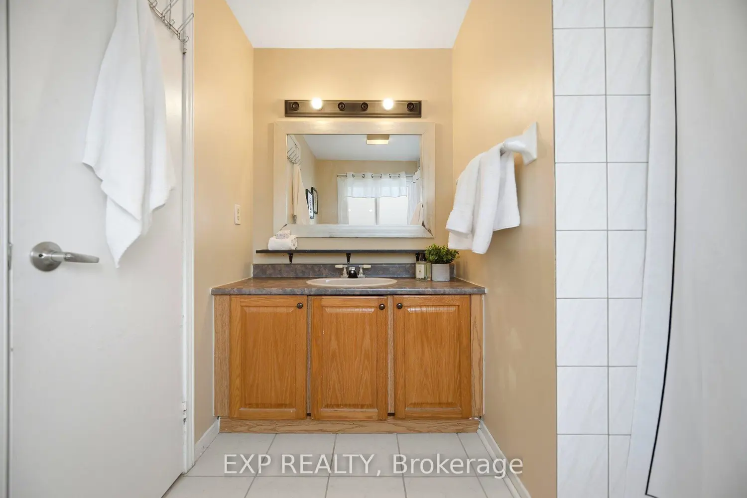 Additional image 14 of 7 Ferri Crescent