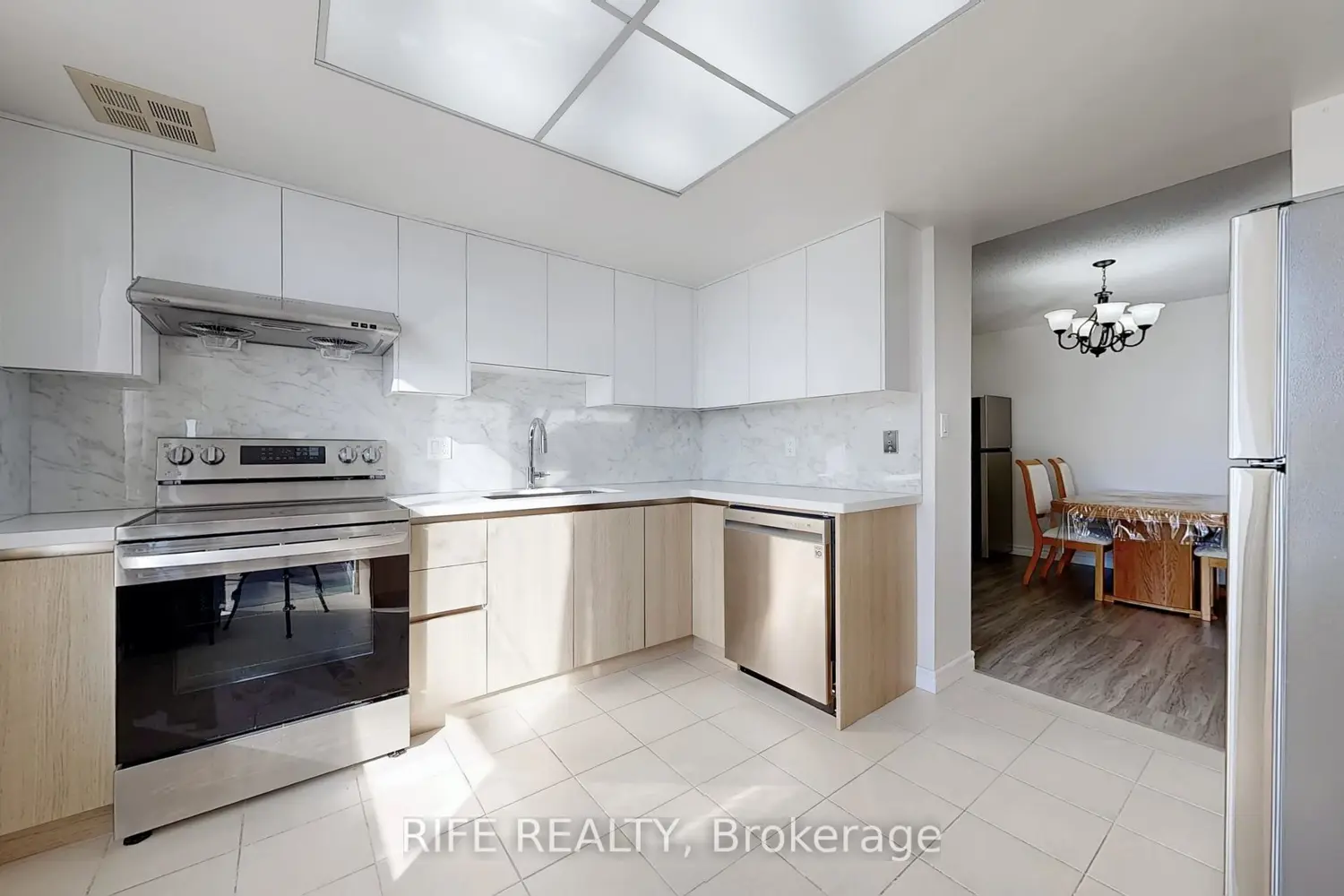 Additional image 3 of 275 Bamburgh Circle 1708