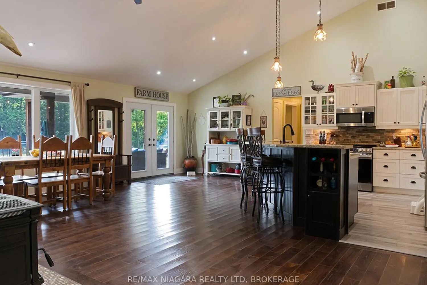 Additional image 2 of 3481 Troup Road