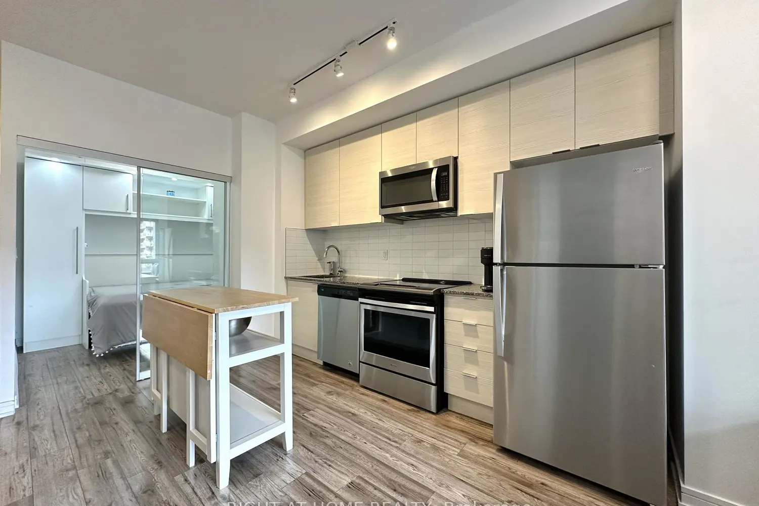 Additional image 5 of 621 Sheppard Avenue 321