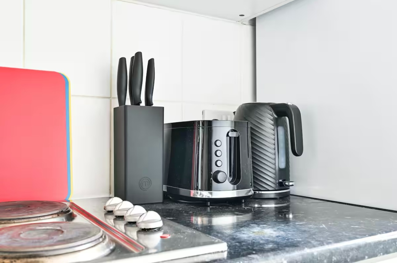 Additional image 15 of 1 Bed Flat, Camden Park Road, NW1, N1 7GU