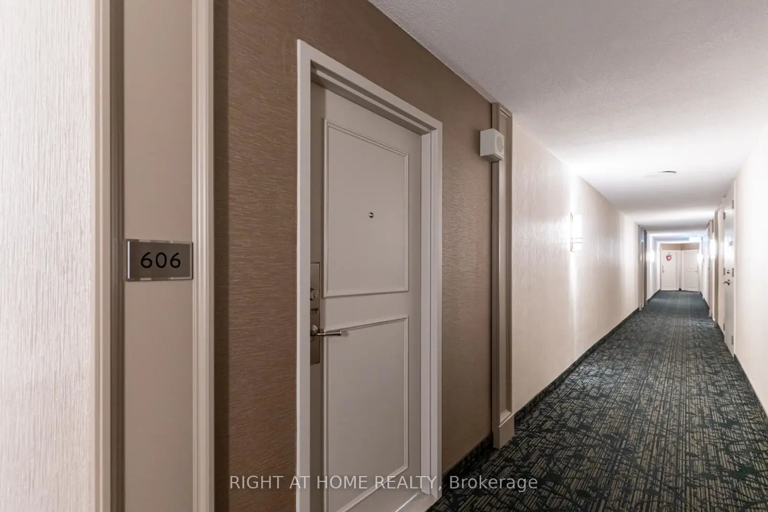 Additional image 5 of 1333 Bloor Street 606