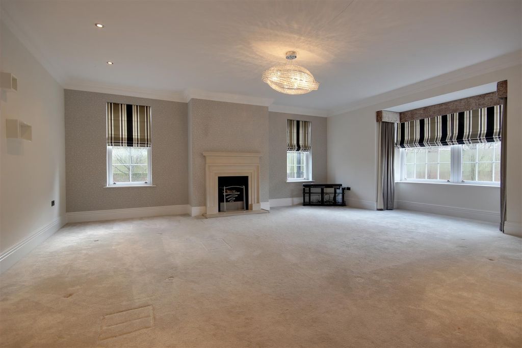 Additional image 4 of 4 bed detached house for salePark Lane, Swanland HU14