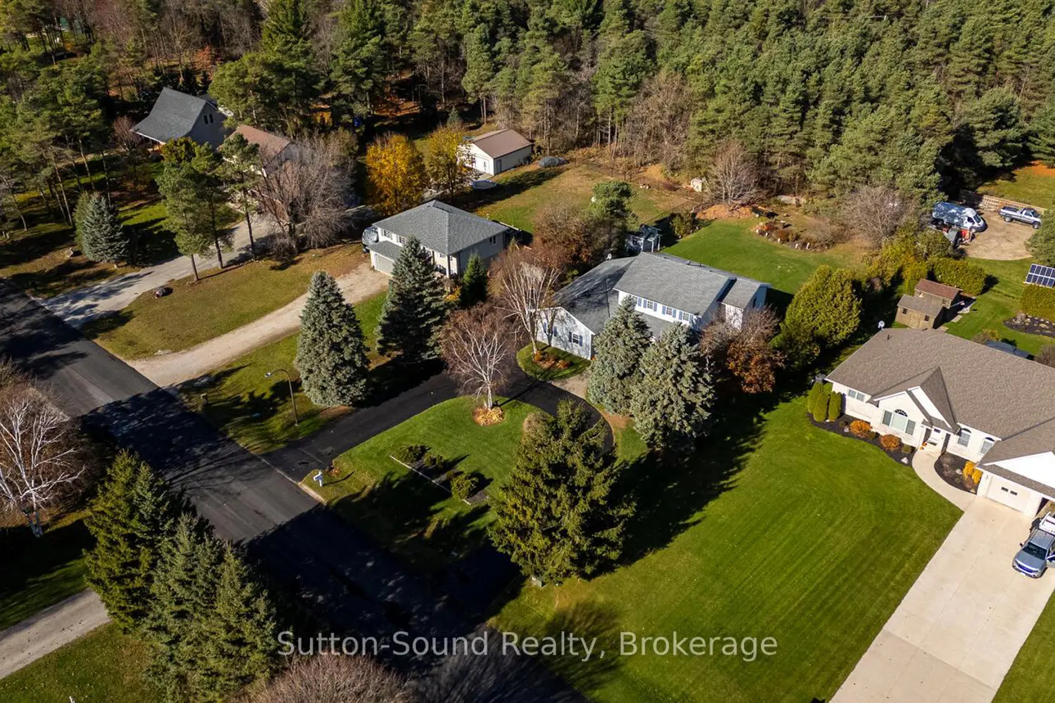 Additional image 2 of 8 Pine Tree Drive