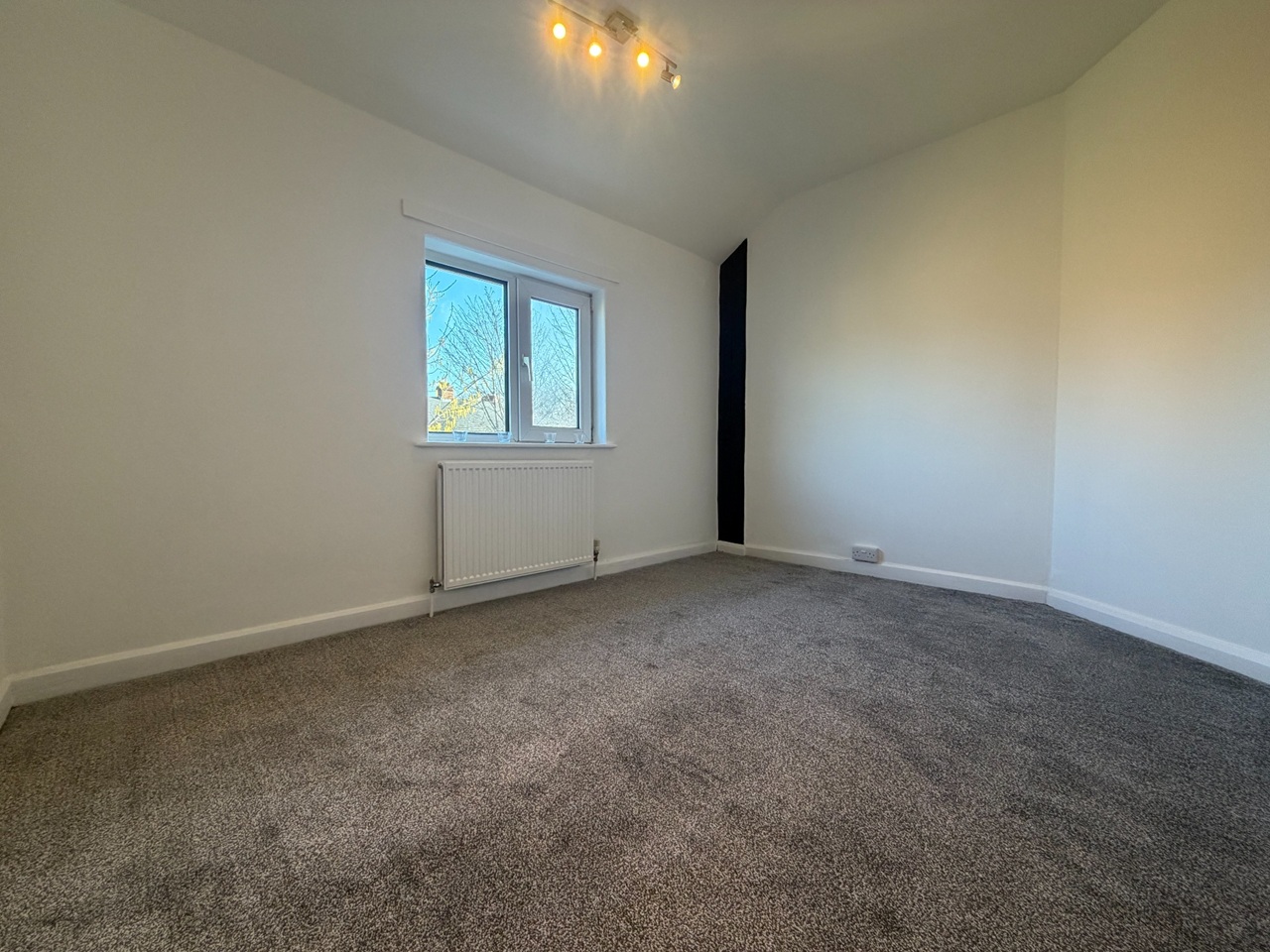 Additional image 7 of 3 Bed End Terrace, Potternewton Avenue, LS7, N1 7GU