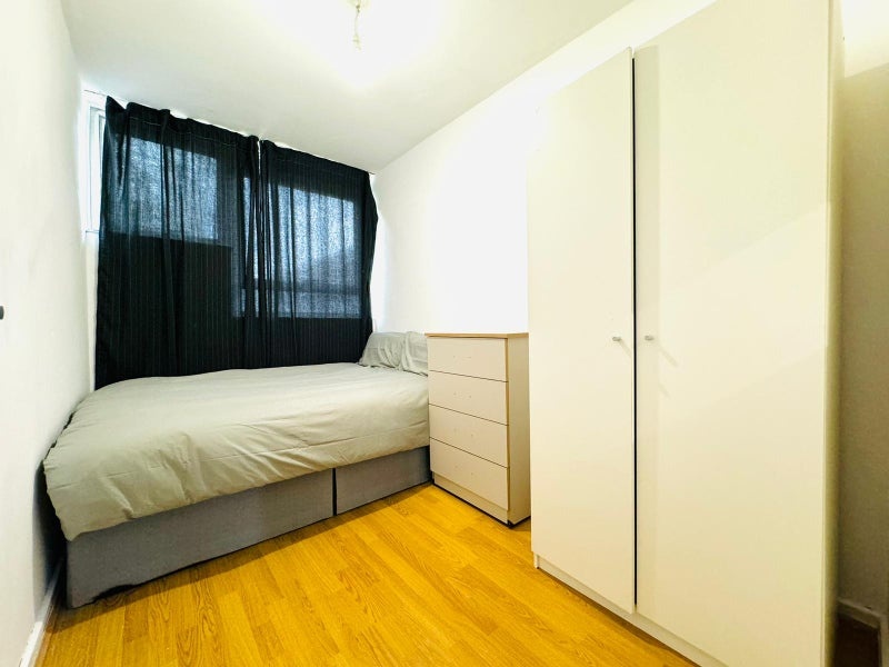 Additional image 4 of Room in a Shared Flat, Limehouse Double Rooms, E1, N1 7GU