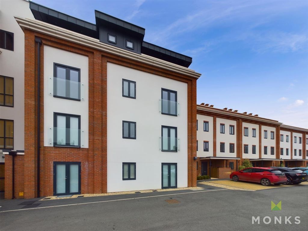 2 bed flat for saleAlbury Place, St Michaels Street, Shrewsbury SY1