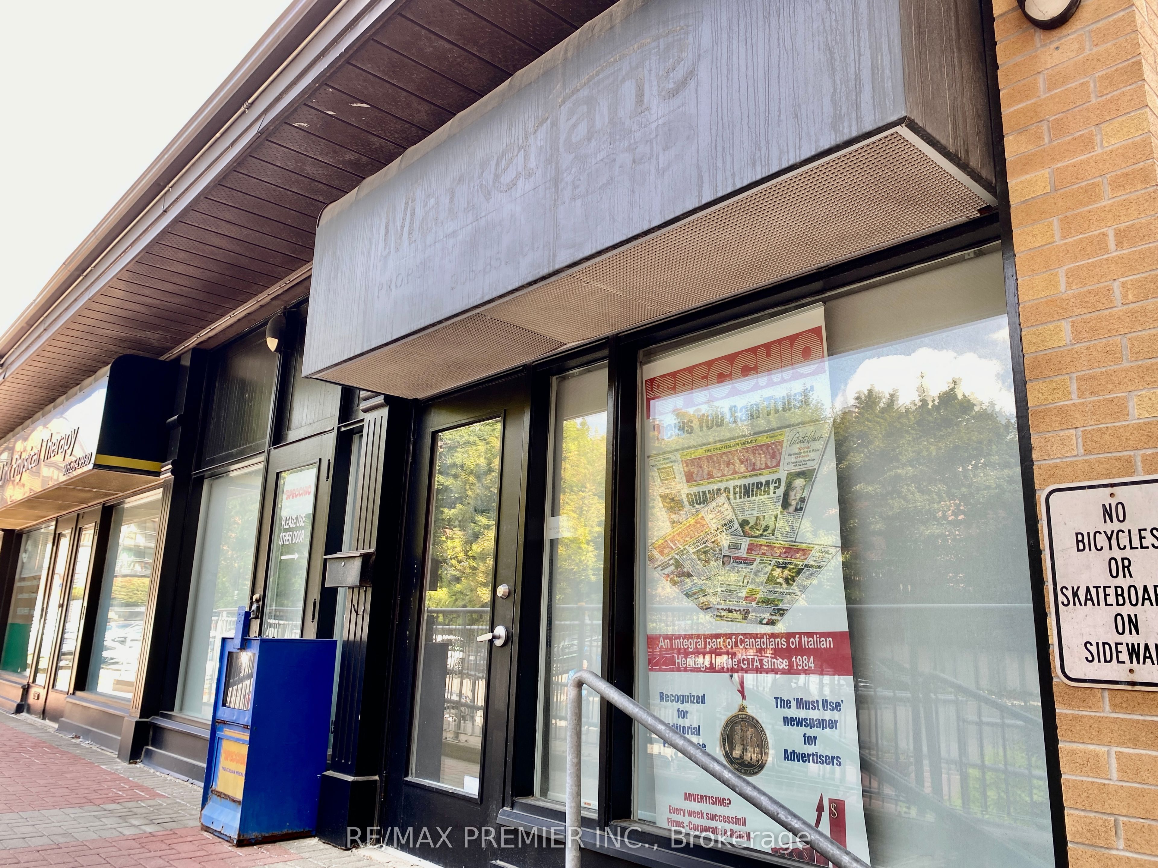 Au 8 & 9-140 Woodbridge Avenue, Vaughan, ON, L4L 4K9