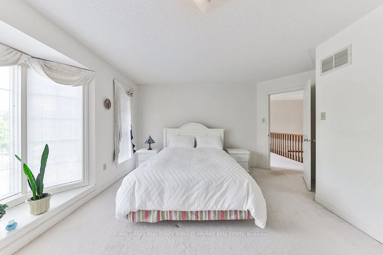 Additional image 10 of 3952 Rolling Valley Drive