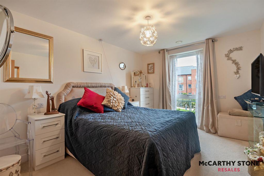 Additional image 10 of 2 bed flat for saleMonument Place, Endless Street, Salisbury SP1