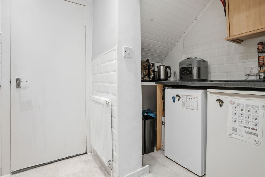 Additional image 7 of 2 bed flat for saleQueen Street, Alva FK12