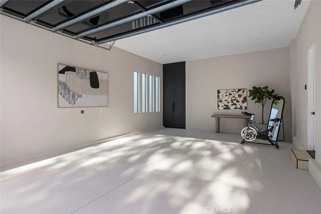 22020 Alizondo, Woodland Hills, CA 91364