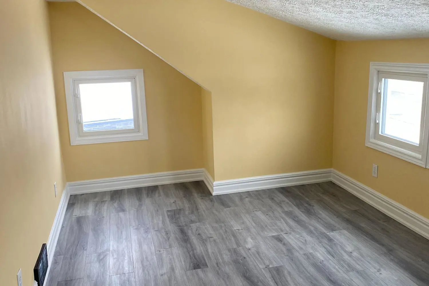 Additional image 13 of 582 Garafraxa Street