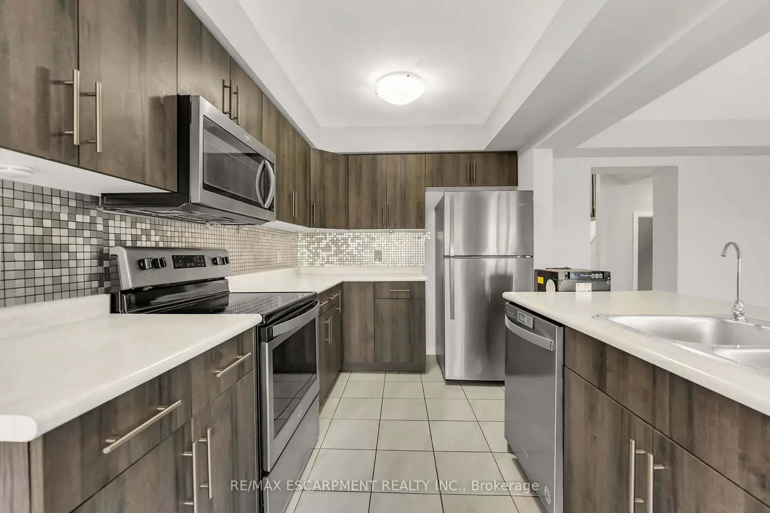 Additional image 8 of 152 Heron Street