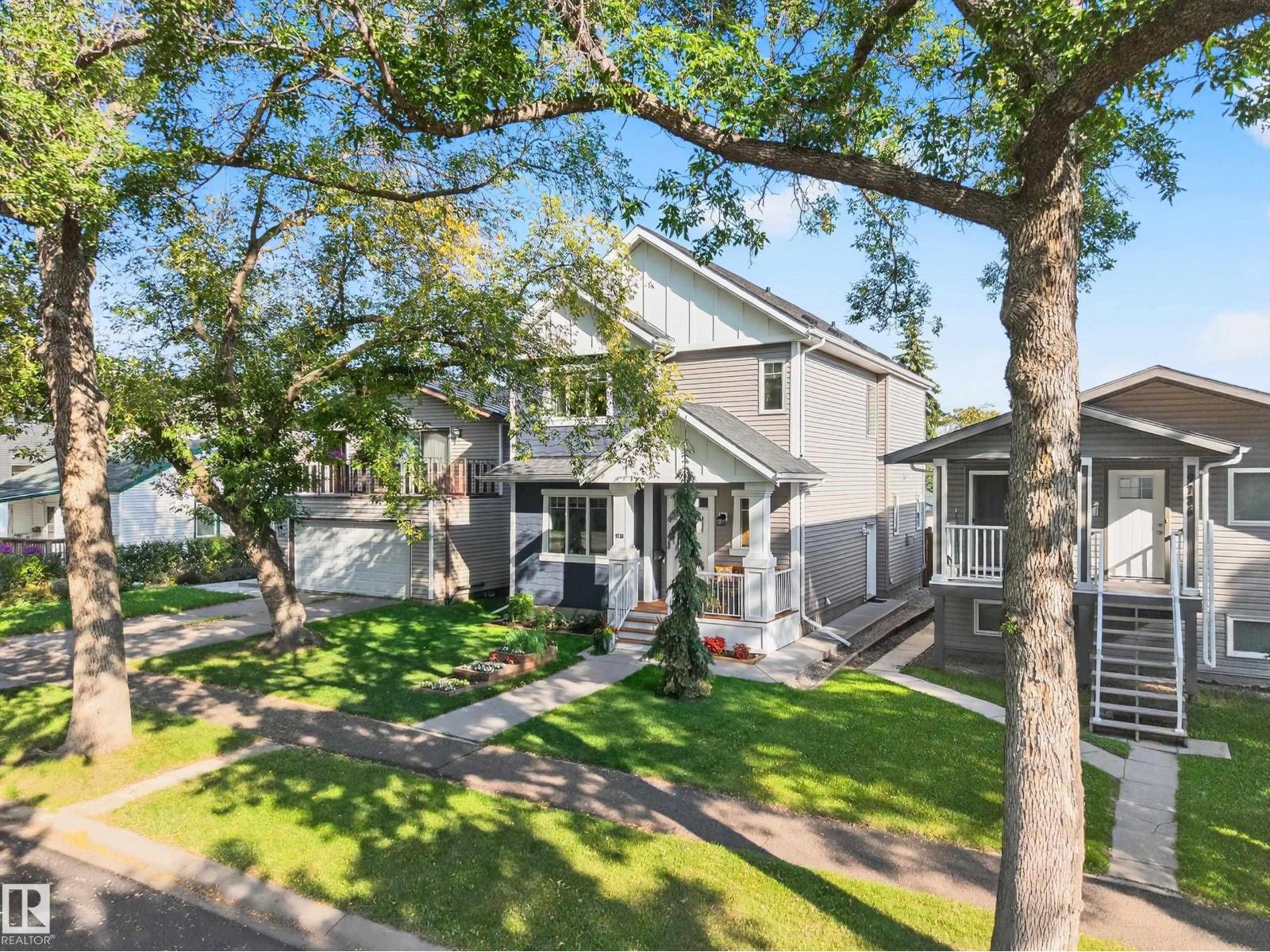 Additional image 3 of 9738 75 Avenue NW, Edmonton, AB, T6E1H8