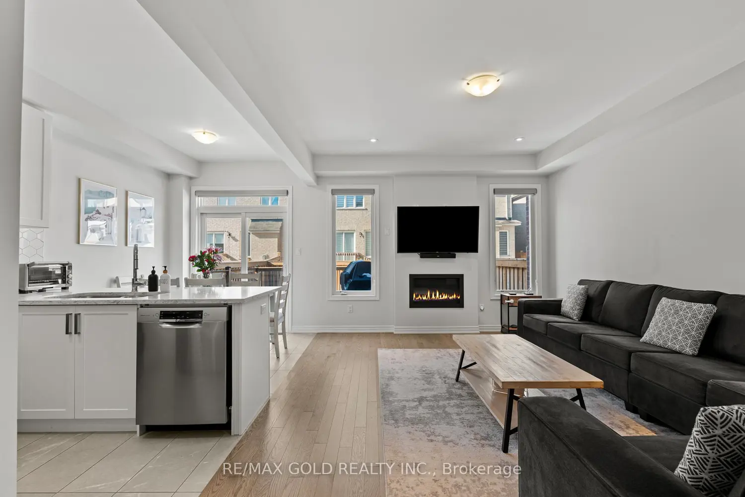 Additional image 5 of 59 Folgate Crescent