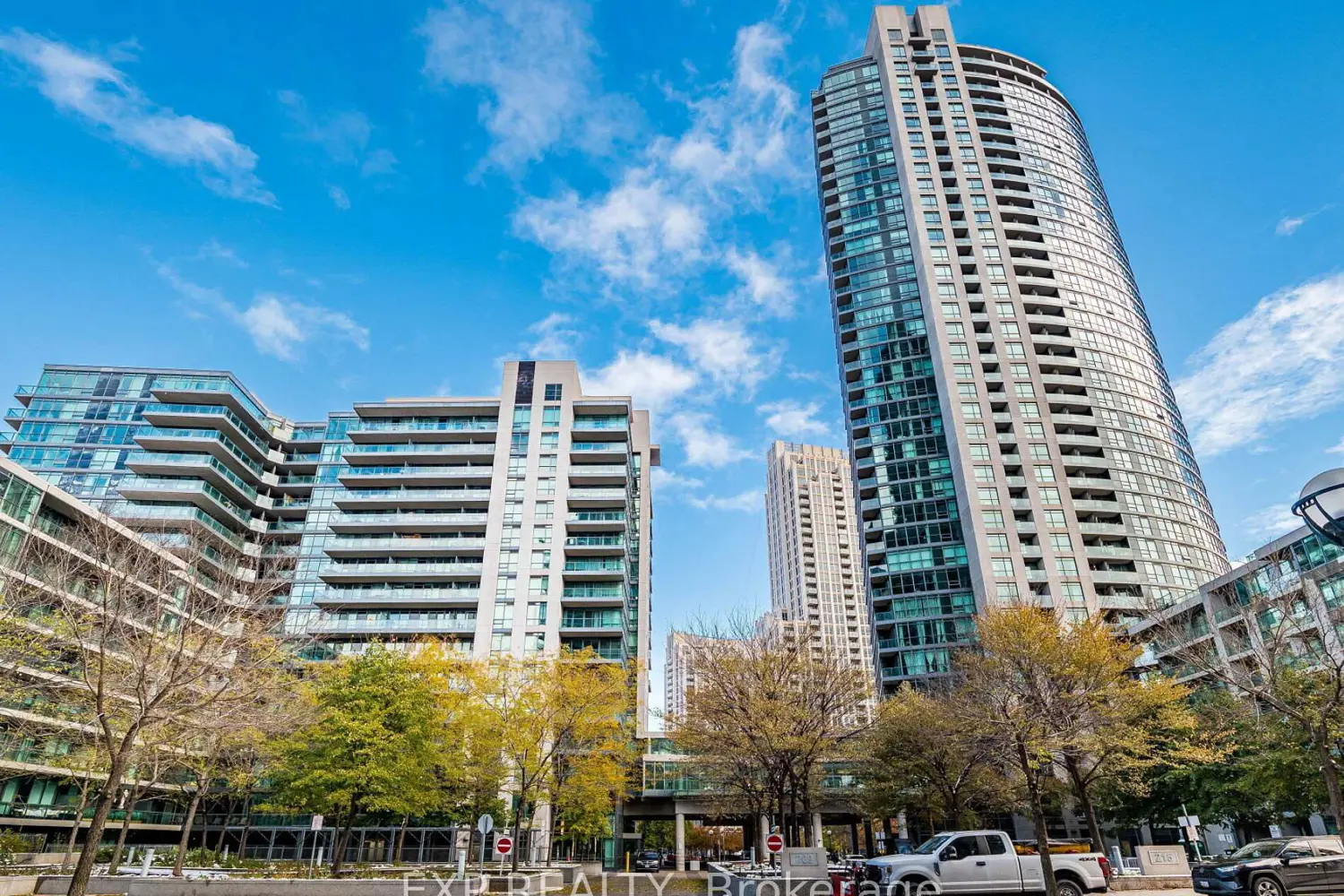 209 Fort York Boulevard 167