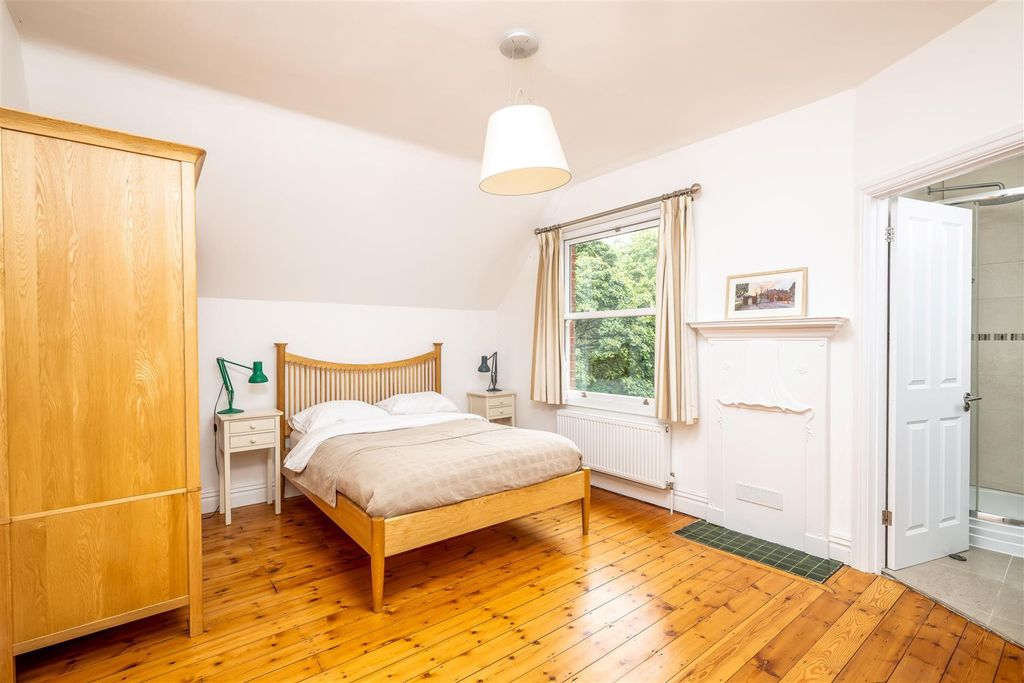 Additional image 30 of 7 bed detached house for salePark Avenue, Bedford MK40