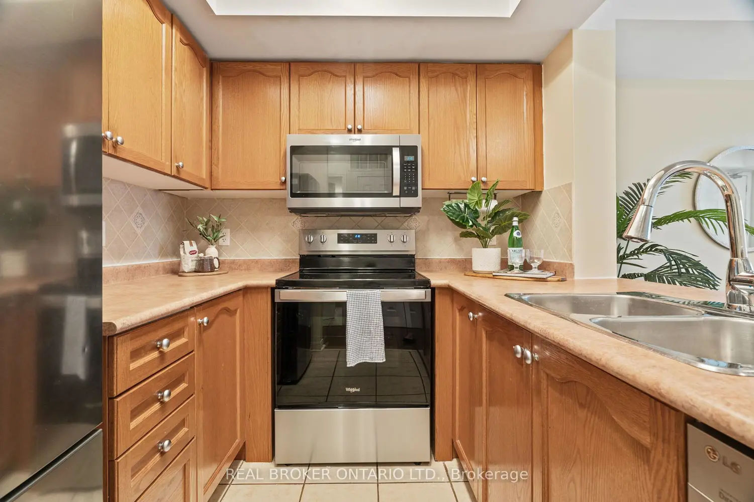 Additional image 13 of 3047 Finch Avenue 2066