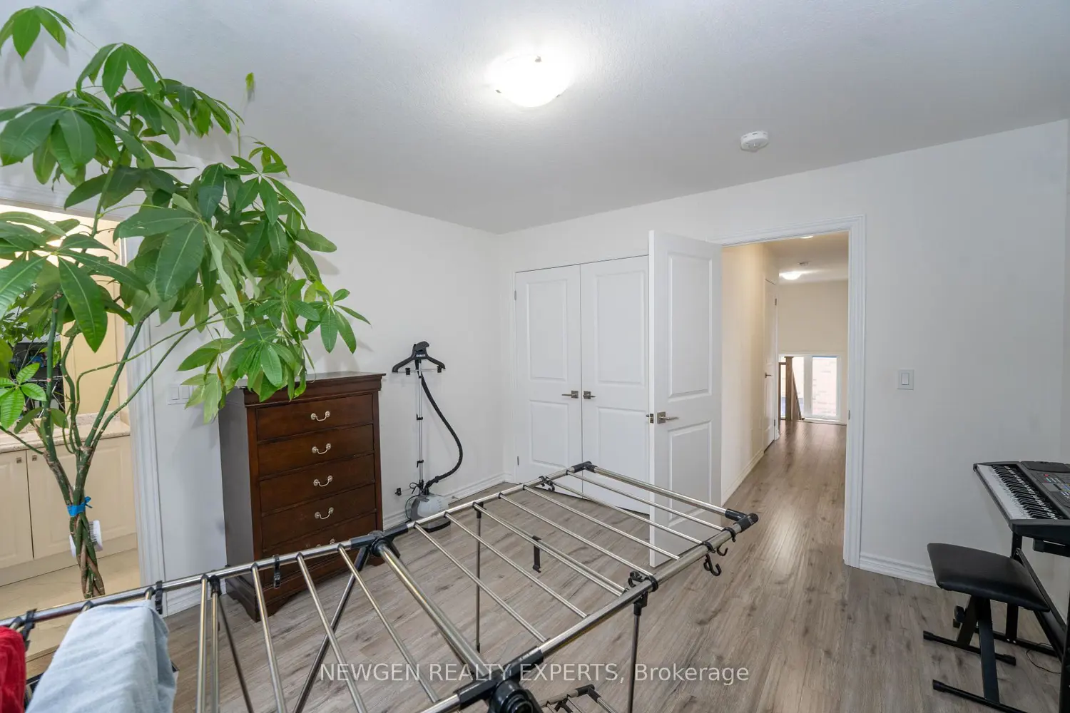 Additional image 18 of 11 Peterson Street