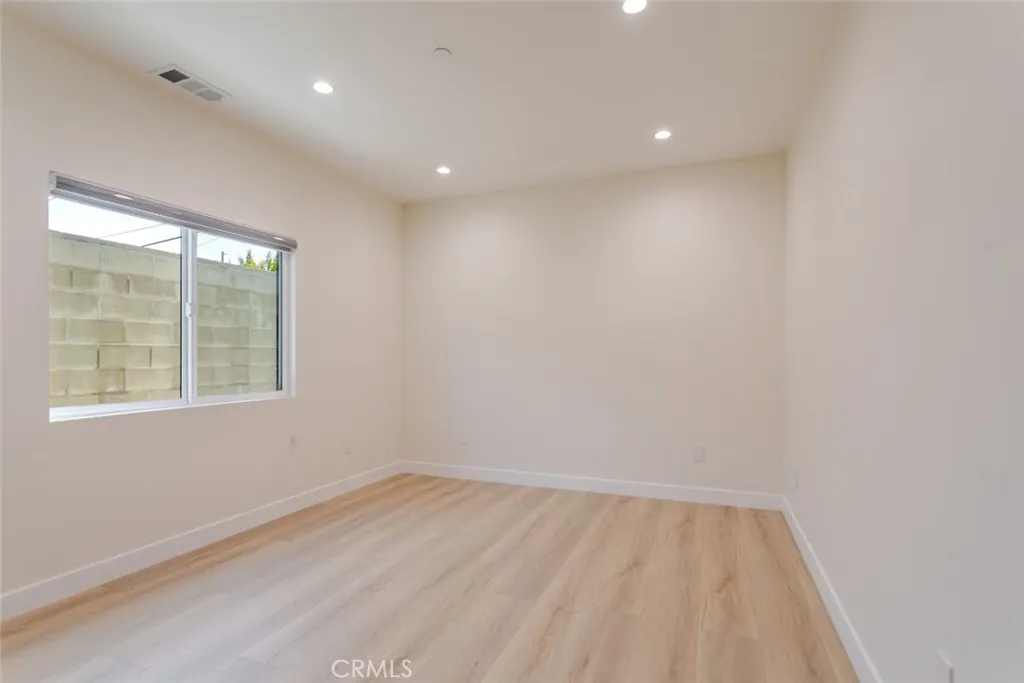 Additional image 31 of 11120 Emelita Street, North Hollywood, CA 91601