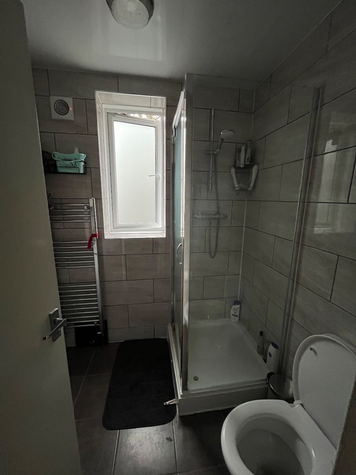 Additional image 2 of Room in a Shared Flat, Ramsfort House, SE16, N1 7GU