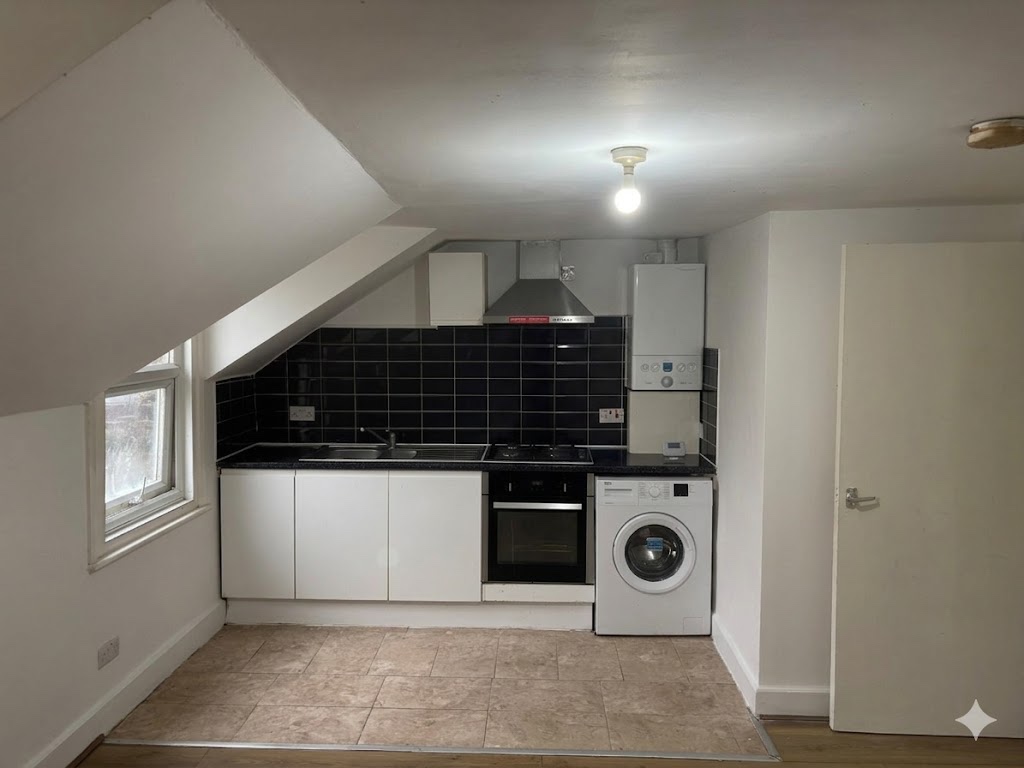 Additional image 2 of 1 Bed Flat, Southampton Way, SE5, SE5 7EJ