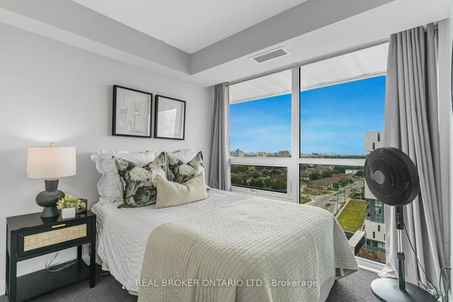 Additional image 11 of 160 Flemington Road 1304