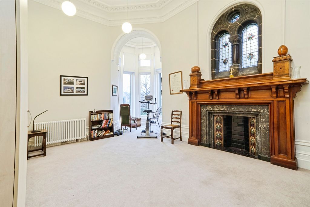 Additional image 10 of 3 bed flat for saleSpenfield Court, Leeds LS16