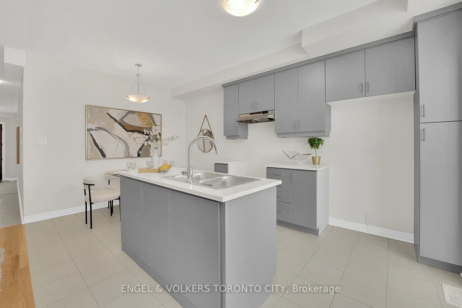 132 Mumbai Drive photo 5