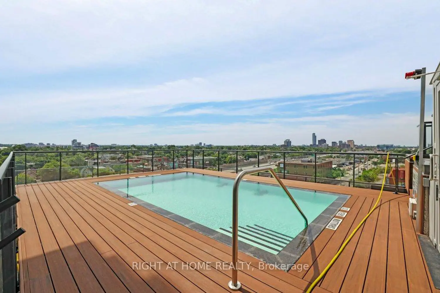 Additional image 13 of 203 Catherine Street 2002