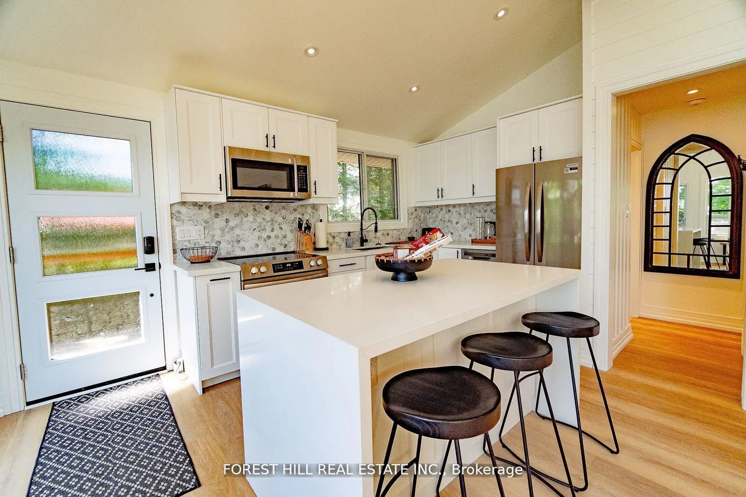 135 Buckvale Drive photo 5