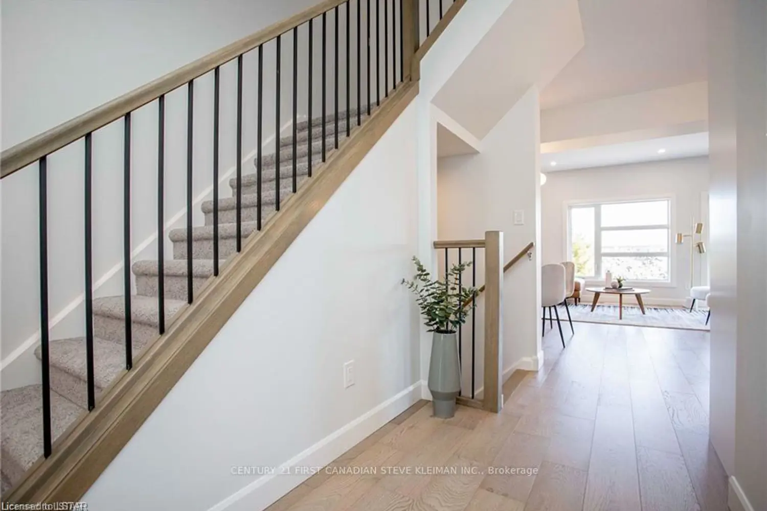 2700 Buroak Drive 45 photo 2