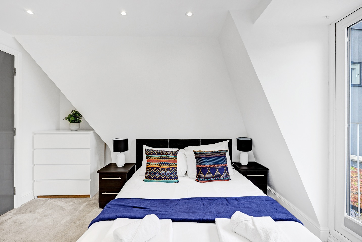 Additional image 3 of 1 Bed Flat, Broadway Market, E8, N1 7GU