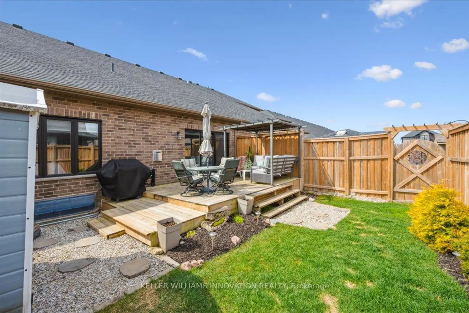 Additional image 18 of 28 Bur Oak Drive