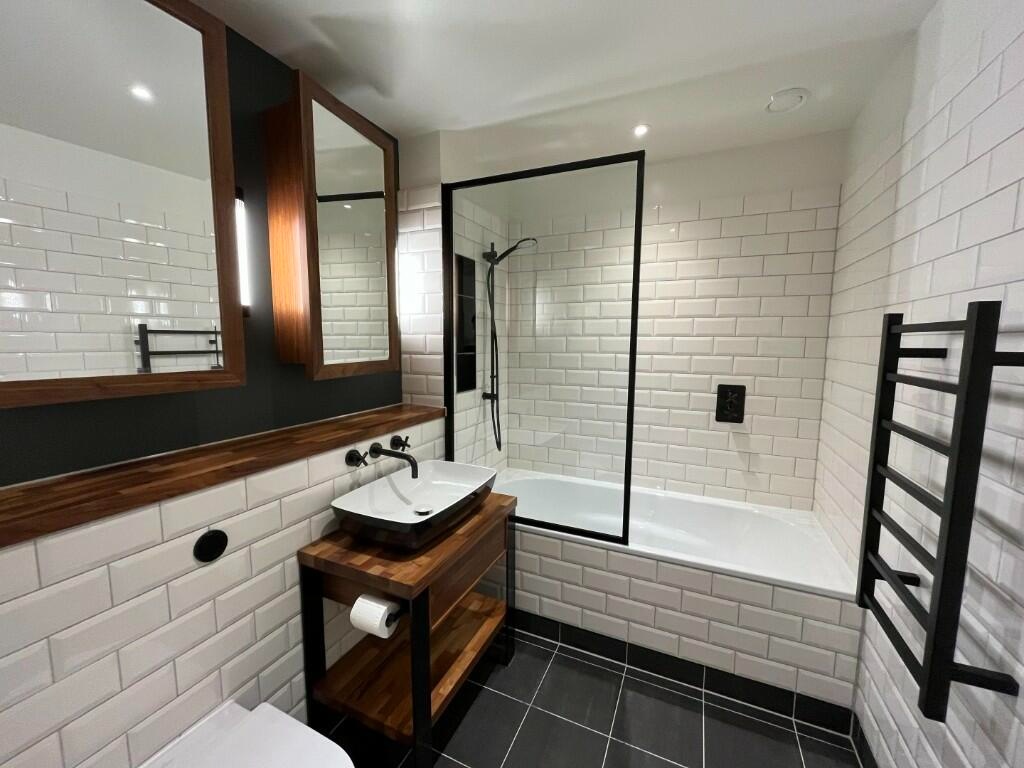 Additional image 12 of 2 Bed Flat, Merino Gardens, E1W, N1 7GU