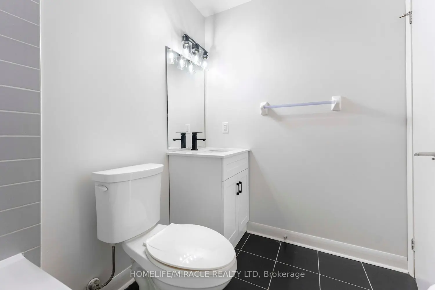 Additional image 8 of 15 Bruyeres Mews 806