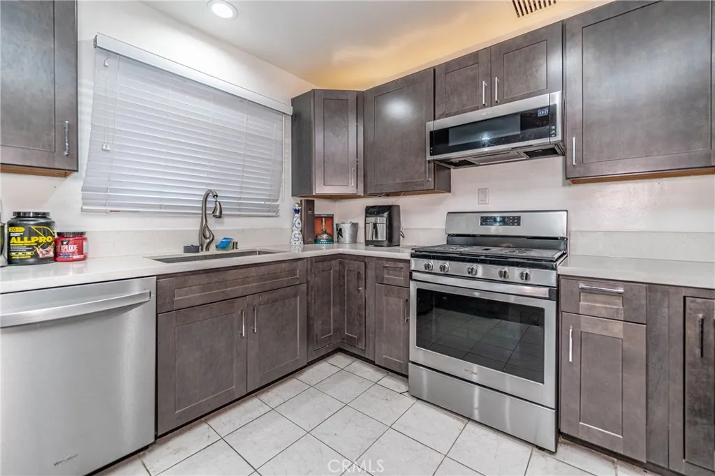 Additional image 17 of 325 Cedar Ave, Long Beach, CA 90802