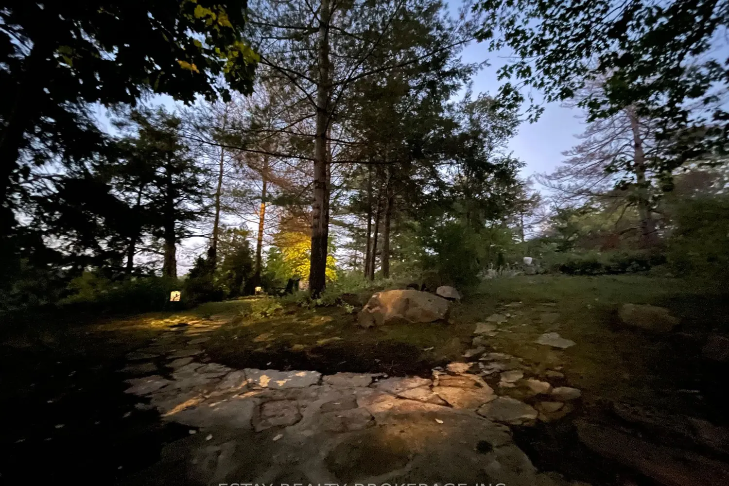 Additional image 2 of 1 Island 60