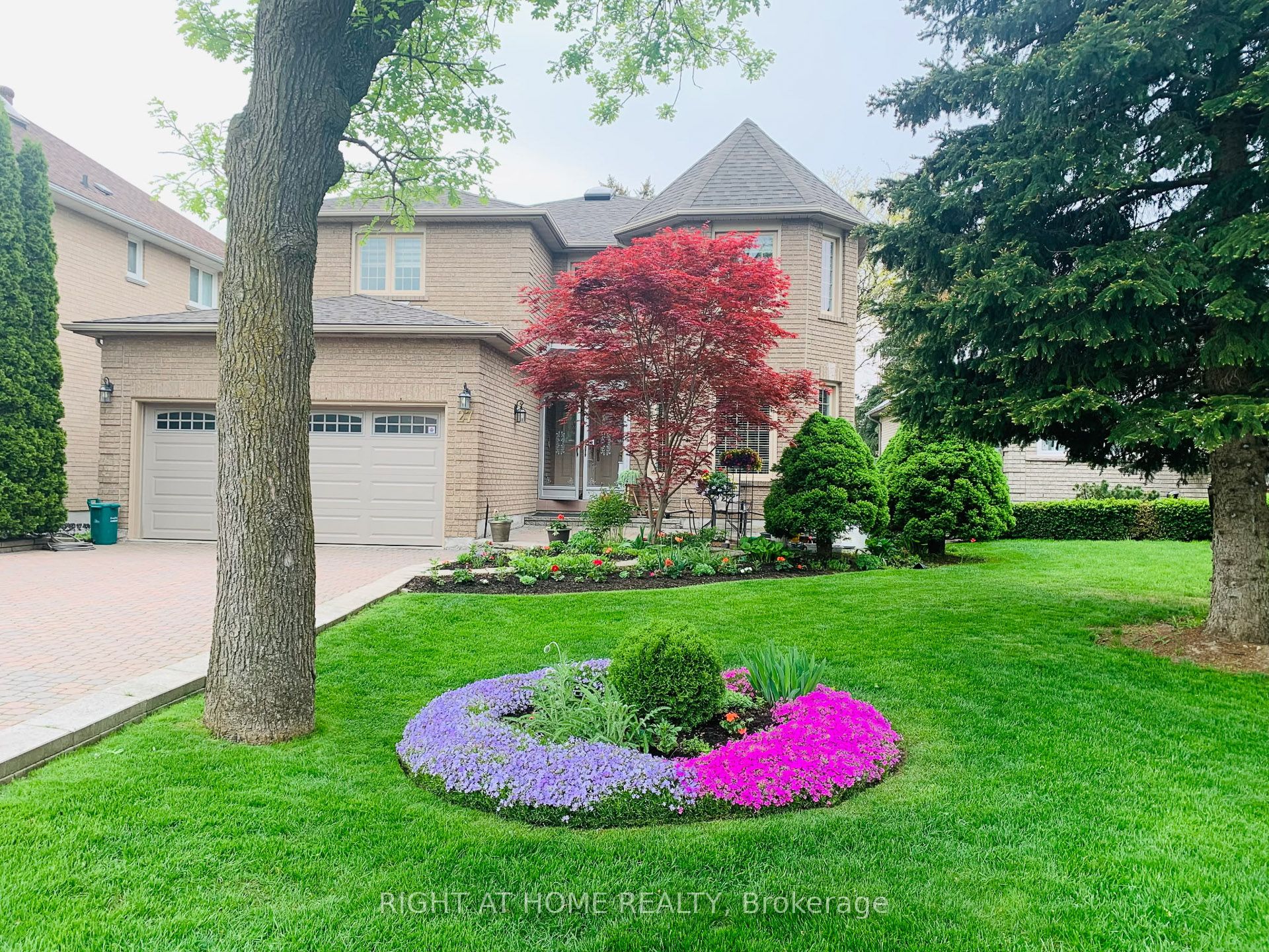 27 Addison Street, Richmond Hill, ON, L4C 9N1