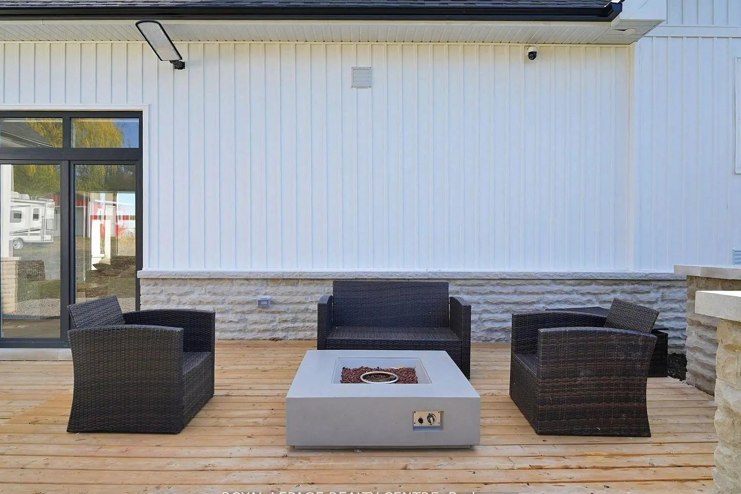 Additional image 15 of 521 Old York Road