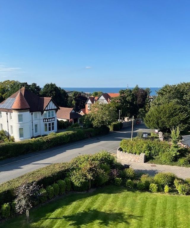 Additional image 2 of 3 bed flat for salePwllycrochan Avenue, Colwyn Bay LL29