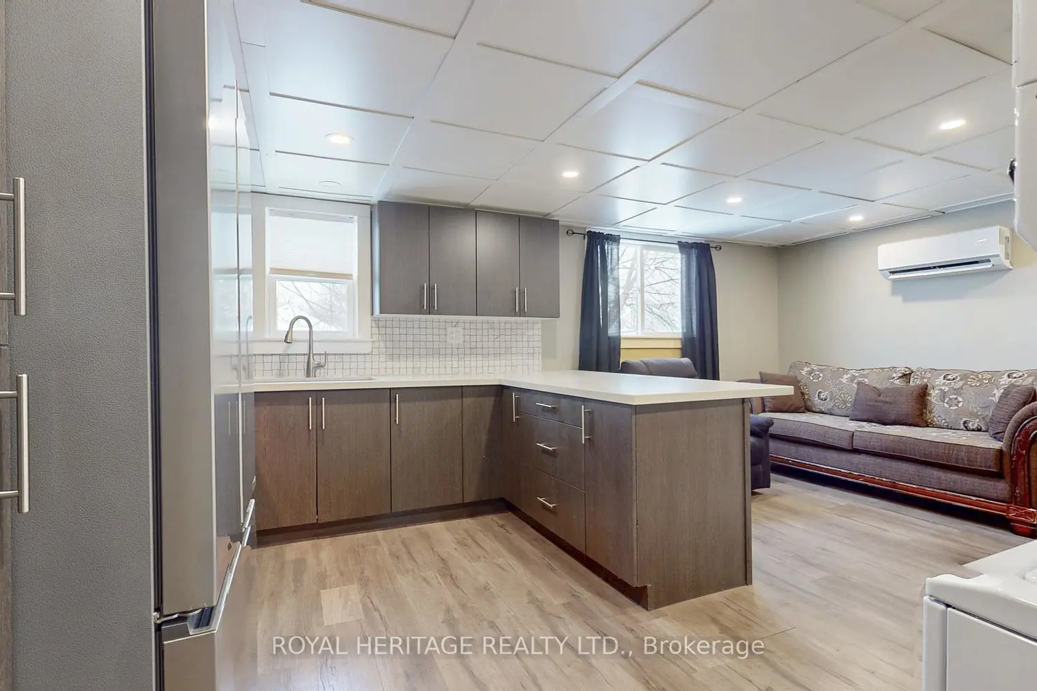 Additional image 5 of 100 Cromwell Avenue