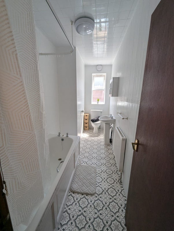 Additional image 8 of Room in a Shared House, Ashville Grove, LS6, N1 7GU
